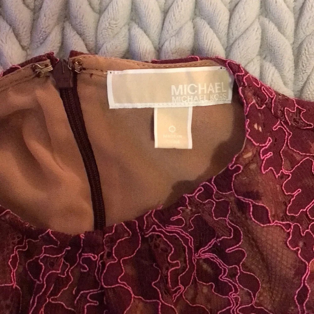 Michael Kors lace dress - Picture 5 of 12
